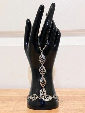EUC Vincero Silvertone Leaf and Chunky Chain Slave Bracelet